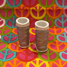 Load image into Gallery viewer, Bratz Kidz Footwear Yasmin Silver Dotted Boots
