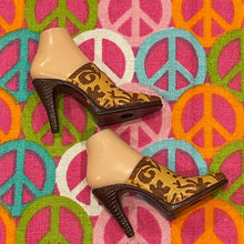 Load image into Gallery viewer, Bratz Footwear Cloe Style It! Brown Floral High Heel Clog Shoes
