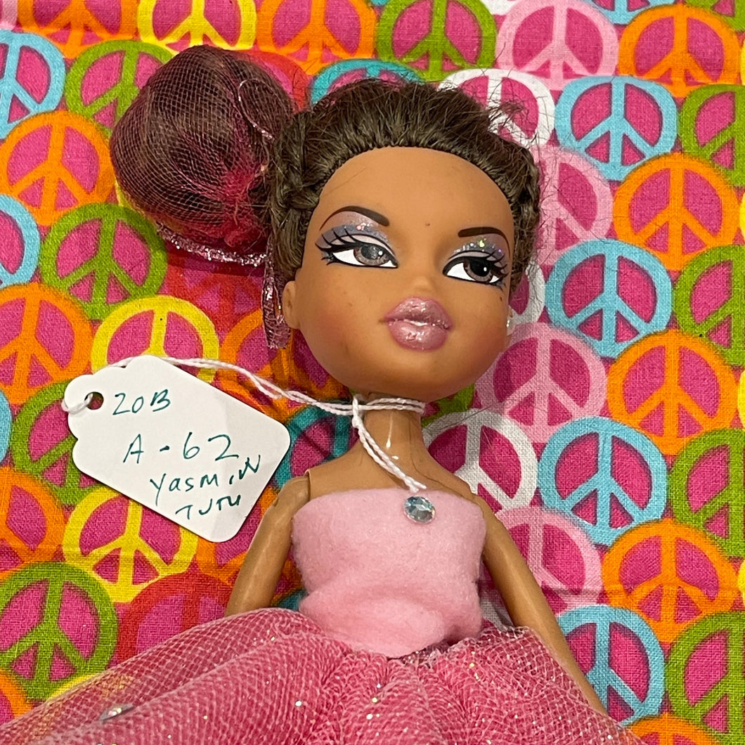 Bratz Goin' Out! Ballerina Yasmin Doll Pink Tutu Lot 20B #62