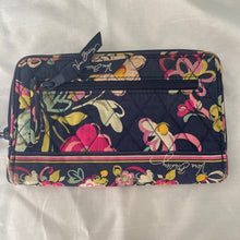 Load image into Gallery viewer, Vera Bradley Floral Women's Bag - Multicolor
