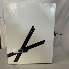 Load image into Gallery viewer, Fashion Royalty 2010 APHRODISIAC &amp; ANDROGYNY Avantguards Mini Clones Giftset #84001
