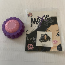 Load image into Gallery viewer, Burger King 2010 Moxie Girlz Be True! Be You! Light Up Clip Pendant NEW
