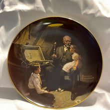 Load image into Gallery viewer, Vtg Bradford Exchange Norman Rockwell Plate 1983 Grandpa&#39;s Treasure Chest (Pre-owned)
