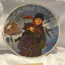 Load image into Gallery viewer, Vtg Bradford Exchange Norman Rockwell Plate Christmas 1982 Christmas Courtship 8.25&quot; (Pre-owned)
