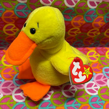 Load image into Gallery viewer, Ty Beanie Babies Quakers the Duck Bird (Retired)
