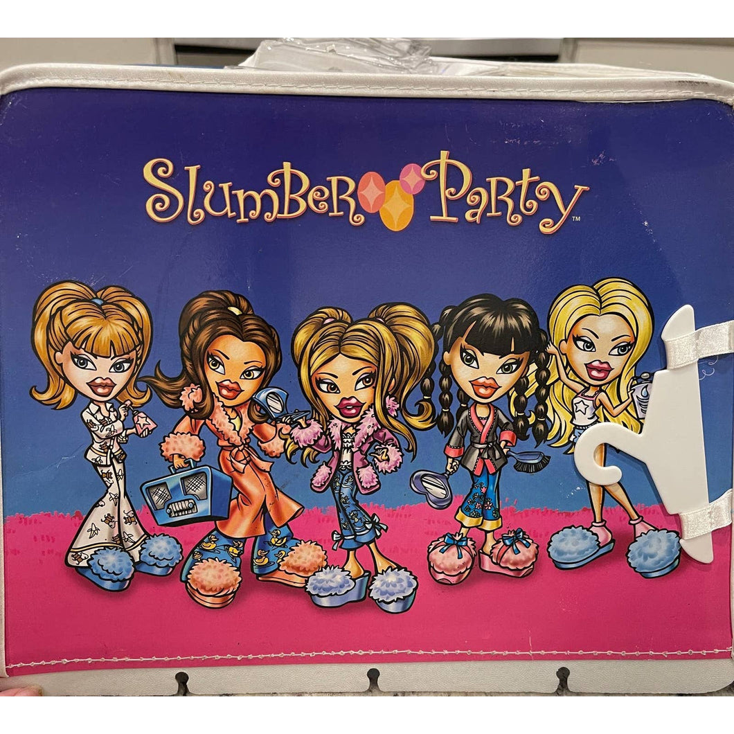 Bratz Dolls World Tour Carrying Case Page Insert - Slumber Party (Pre-owned)