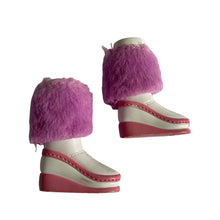 Load image into Gallery viewer, Bratz Yasmin Ice Skating White Boots Faux Fur Pink Lavender (Pre-owned)
