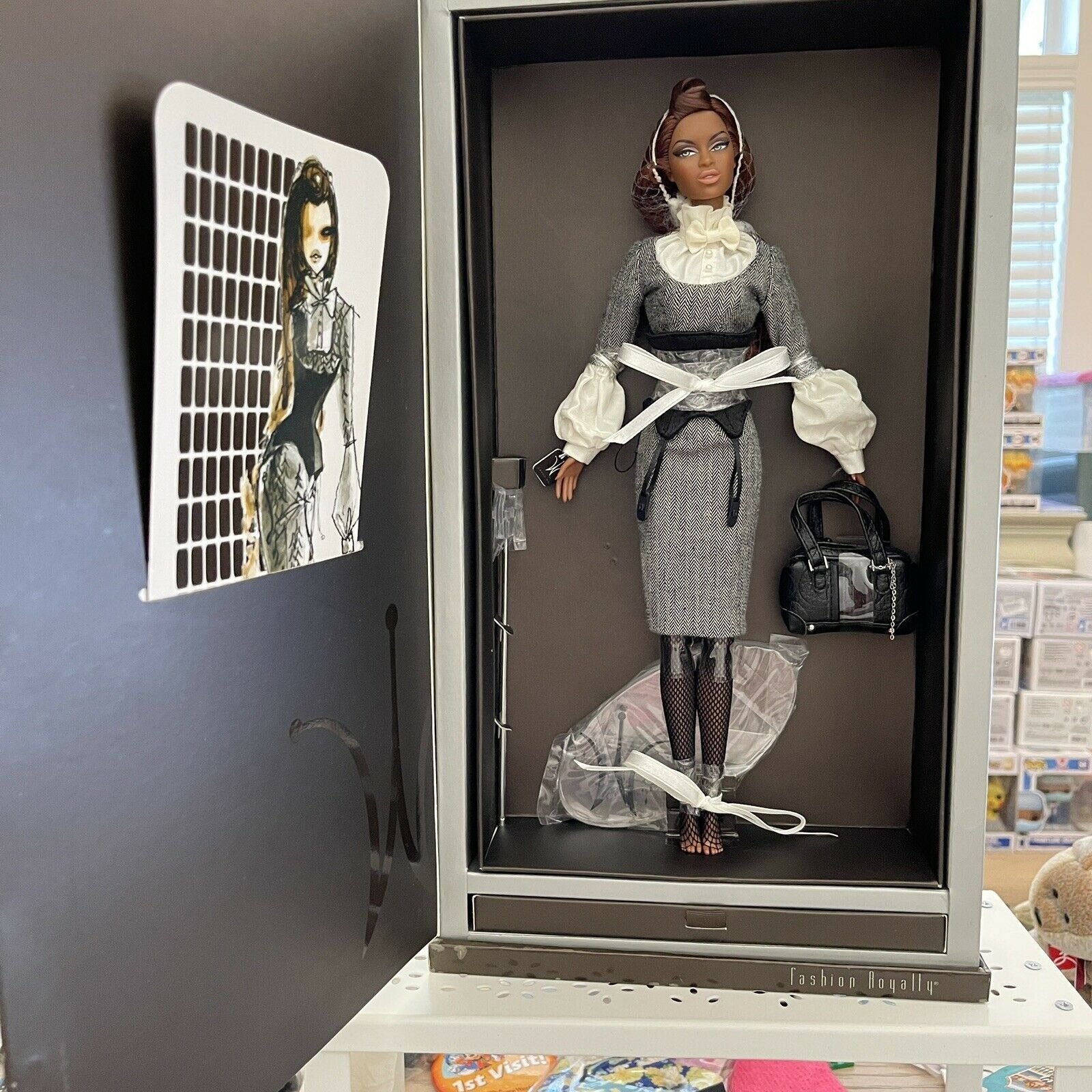 2006 Fashion Royalty Adele Makeda Style Renaissance Doll