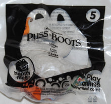 Load image into Gallery viewer, McDonald&#39;s 2011 Happy Meal Puss in Boots Puss in Boots Goose Toy #5
