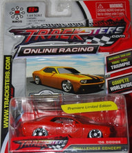 Load image into Gallery viewer, Tracksters 2005 Die Cast 1:64 Premier Ltd Ed &#39;06 Dodge Challenger On-line Racing
