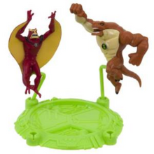 Load image into Gallery viewer, Ben 10 Jet Ray &amp; Humungousaur 2.5&quot; Mini Action Figures 2-Pack #32273
