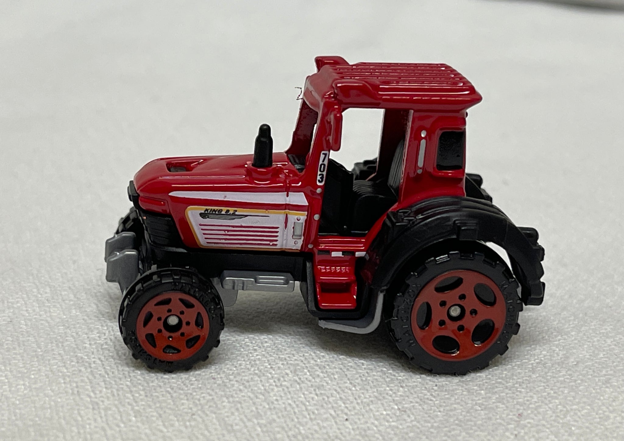 Mattel Matchbox 2006 #704 King 8.2 Red Tractor Truck Thailand MB703 –  Groovy61crafts
