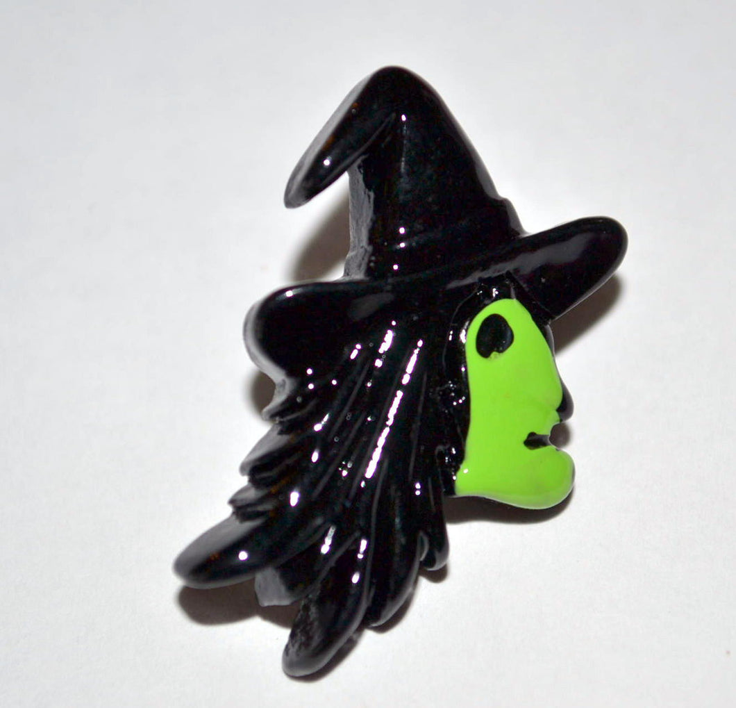 Halloween Brooch Wicked Witch Green Face Black Hat Resin Cabochon Pin