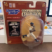 Load image into Gallery viewer, Starting Lineup 1998 Buck Leonard Homestead Grays MLB Cooperstown Figure &amp; Card
