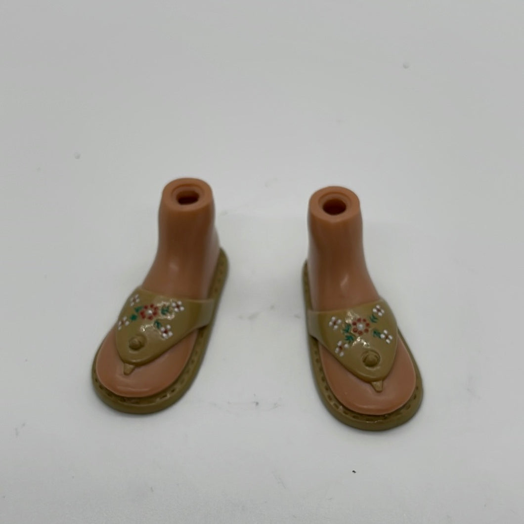 Bratz Feet Flat Tan Sandal Flower Design (Pre-owned)