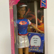 Load image into Gallery viewer, Walt Disney World 2000 Barbie Exclusive Doll #23838
