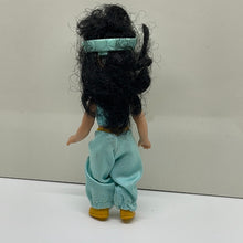 Load image into Gallery viewer, McDonald&#39;s 2004 Madame Alexander Wendy Doll as Jasmine Toy #1 (pre-owned)
