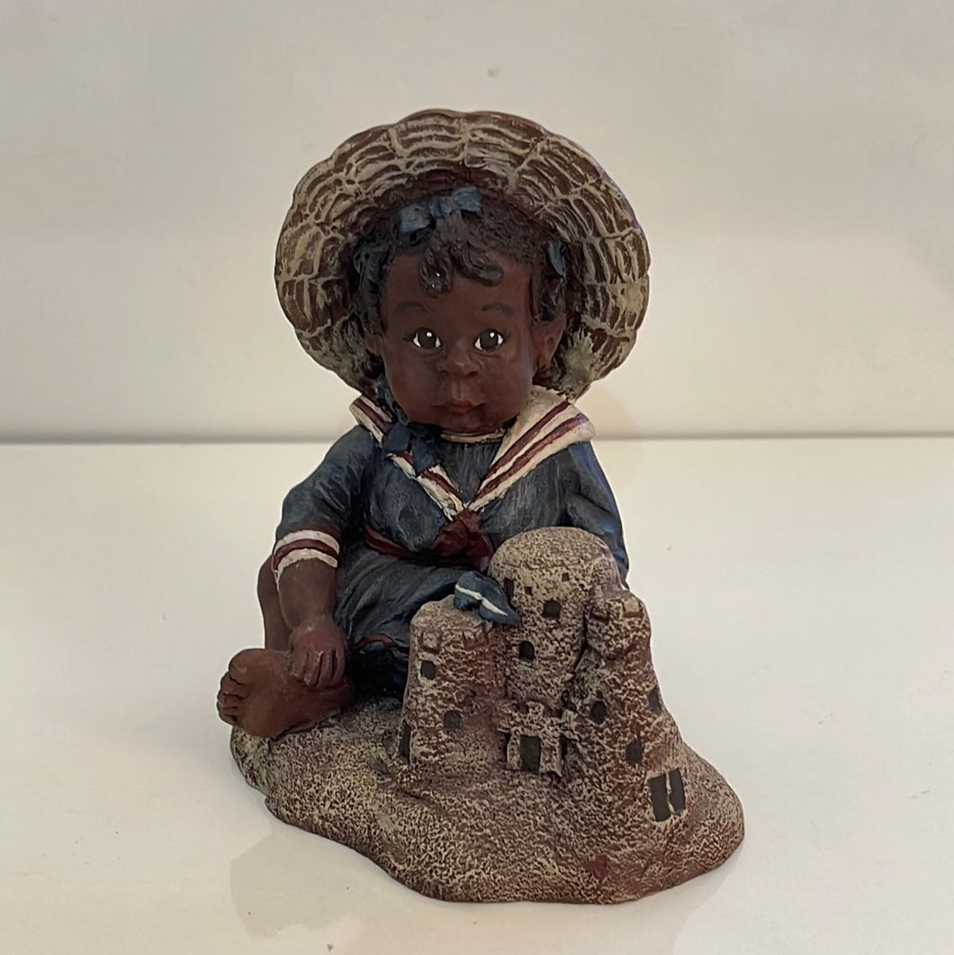 Sarah's Attic 1989 Tillie Sandcastle Granny's Favorite African American Figurine (Pre-owned)