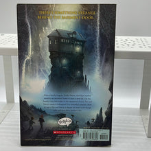 Load image into Gallery viewer, Amulet Stonekeeper Bk 1 Paperback By Kibuishi Kazu (Pre Owned)
