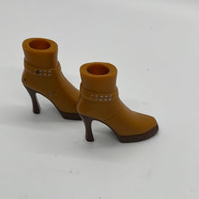 Load image into Gallery viewer, Bratz Boots Rust Low Top Boots Heels Brown Bottom (Pre-owned)
