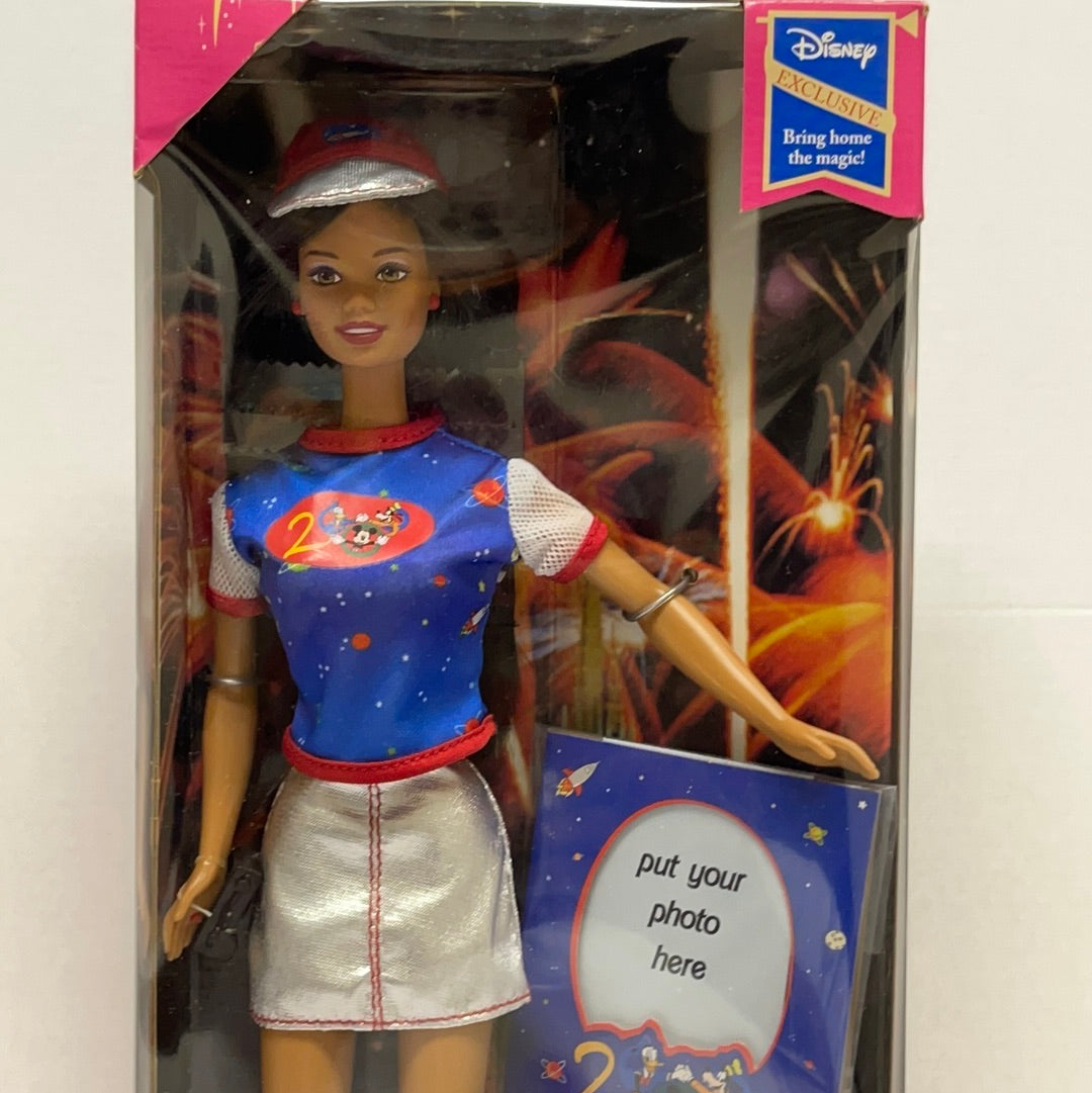 Walt Disney World 2000 Barbie Exclusive Doll #23838