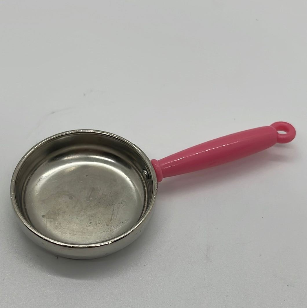 Mattel  Barbie Doll Kitchen Accessory #13 Metal Silver Skillet (Pre-Owned)
