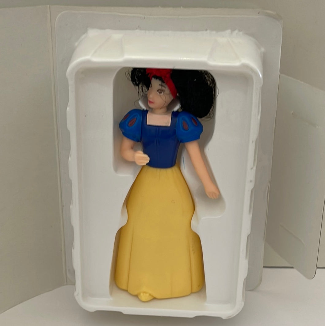 Vintage McDonald's 1995 Disney Masterpiece Snow White & Seven Dwarfs Doll #5