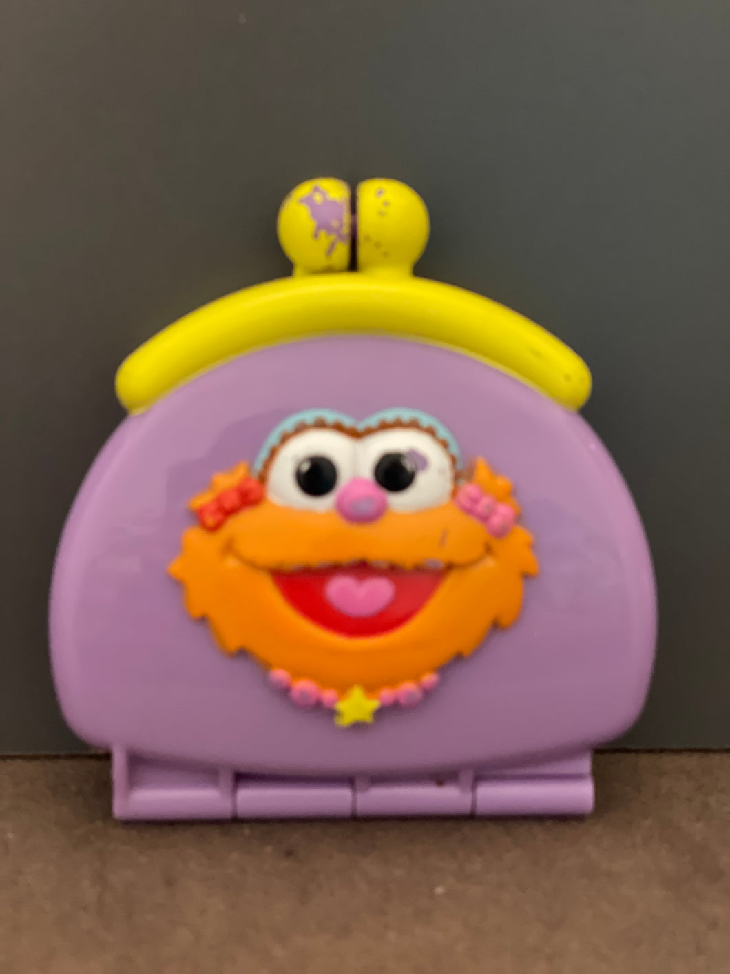 Mattel Sesame Street On-The-Go Zoe Coin Rattle Purse (Pre-owned)