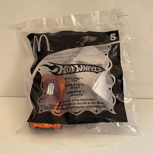 Load image into Gallery viewer, McDonalds 2006 Hot Wheels Cul8tr Car Toy #5
