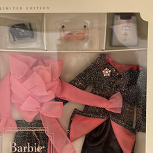 Load image into Gallery viewer, Mattel 2002 A Model Life Silkstone Barbie Doll Giftset #B0147
