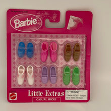Load image into Gallery viewer, Mattel 1998 Little Extras Casuals Shoes 6 pair #67036-86

