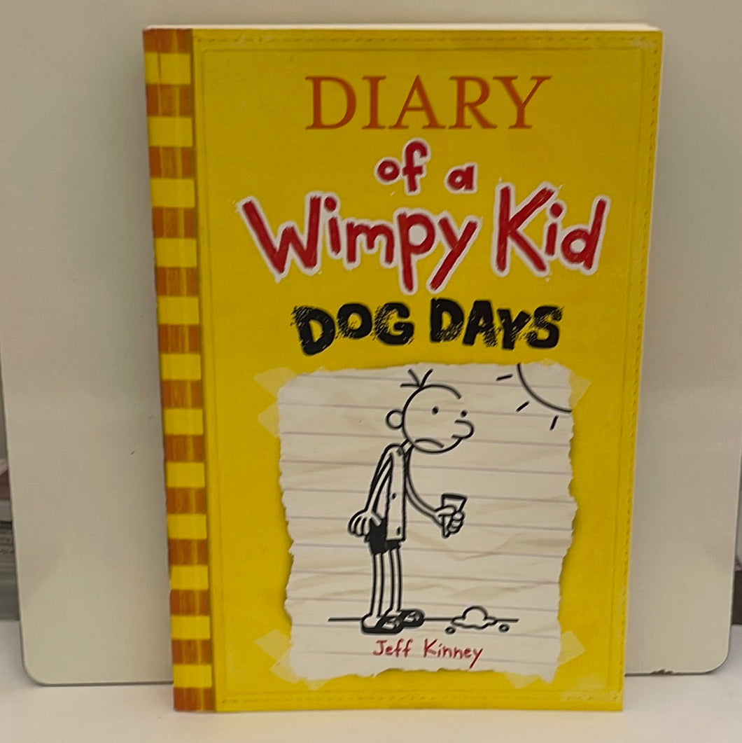 Dog Days: Diary Of A Wimpy Kid Book 4 Paperback By Jeff Kinney  (Pre Owned)