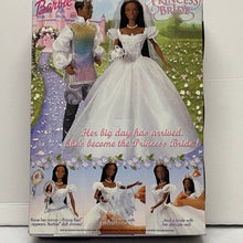 Load image into Gallery viewer, Mattel 2000 African American Princess Bride Barbie #28252
