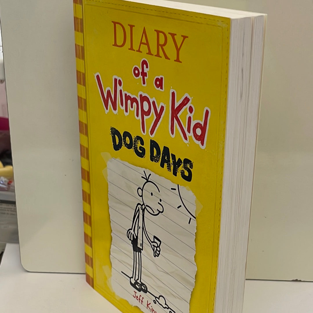 Diary of a Wimpy Kid - Dog Days - Jeffy Kinney (Book in Hebrew) 