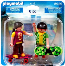 Load image into Gallery viewer, Playmobil 2010 Skateboarders Set #5929 Girl &amp; Boy with Skateboards
